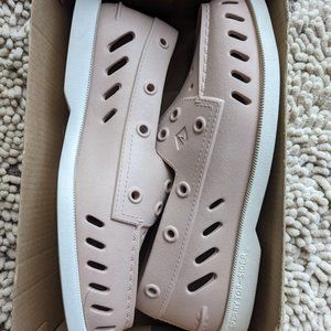 A/O Float Boat Shoe